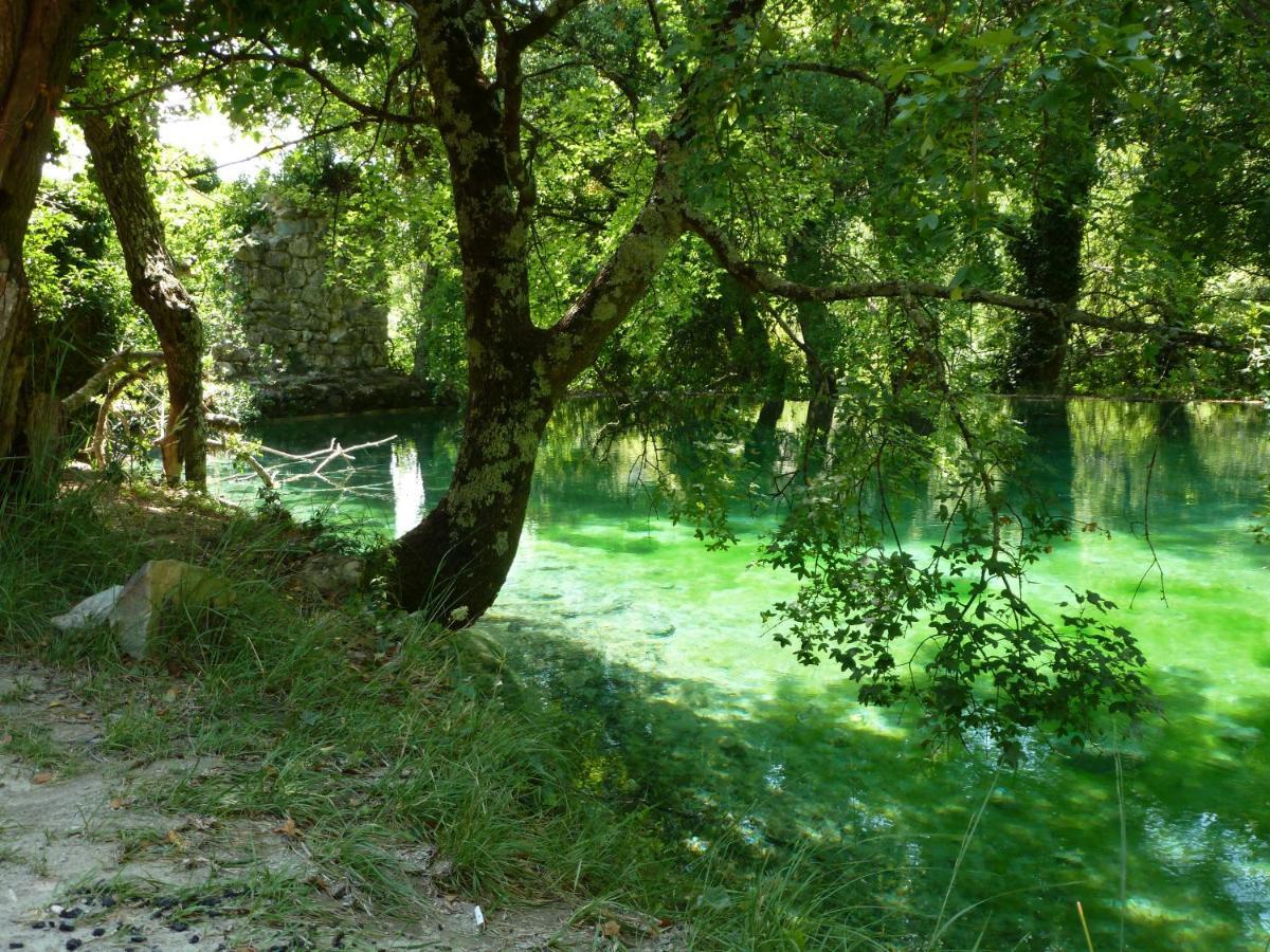 Le Rocher De Sampzon Bed & Breakfast Exterior photo