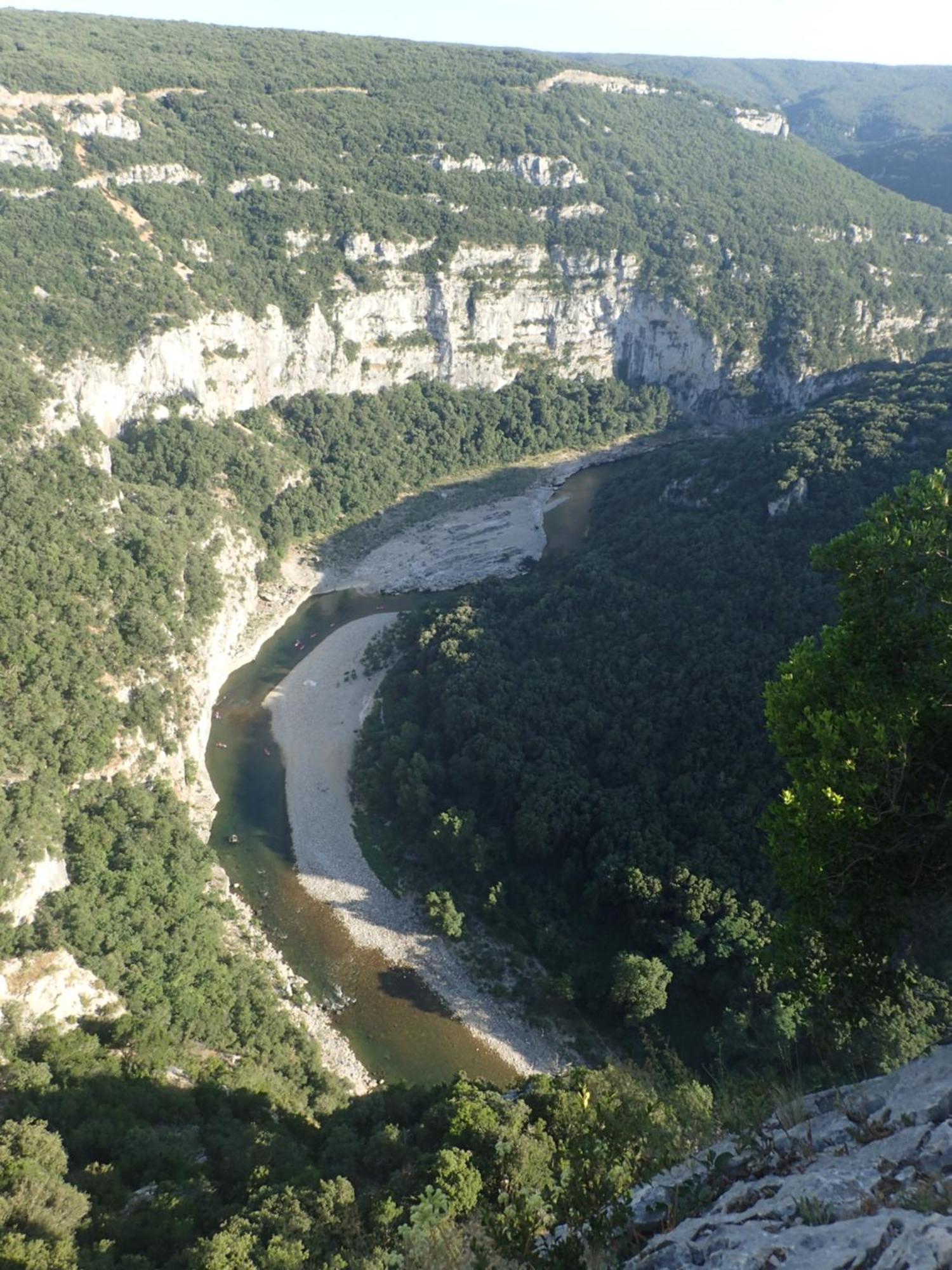 Le Rocher De Sampzon Bed & Breakfast Exterior photo